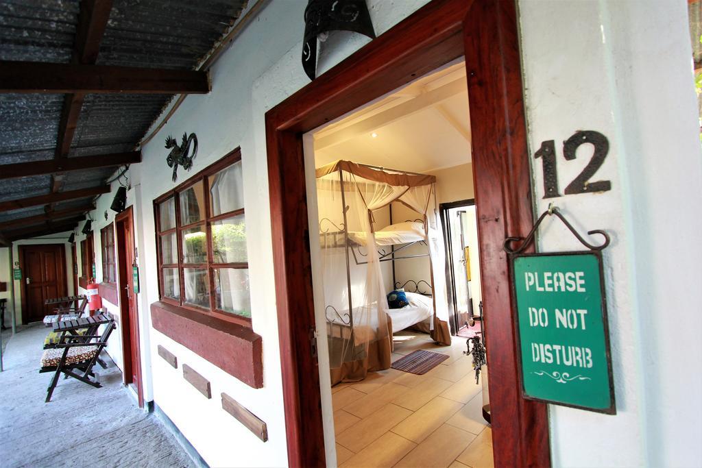 Zigzag Town Lodge Ливингстън Екстериор снимка